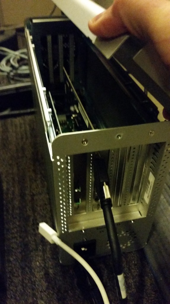 Remove top cover of Magma Express 3T